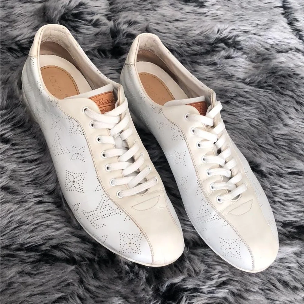 Louis Vuitton size 39 sneakers - Picture 2 of 6
